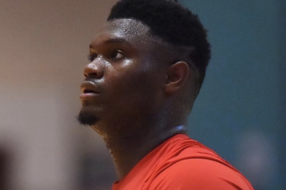Zion Williamson Leaves NBA Bubble Due to Family Matters – On Thursday morning, rising NBA star, Zion Williamson, left the NBA bubble to attend to 'urgent' family medical matters. He is expected to return back the bubble soon, but could possibly miss some of the practice games.