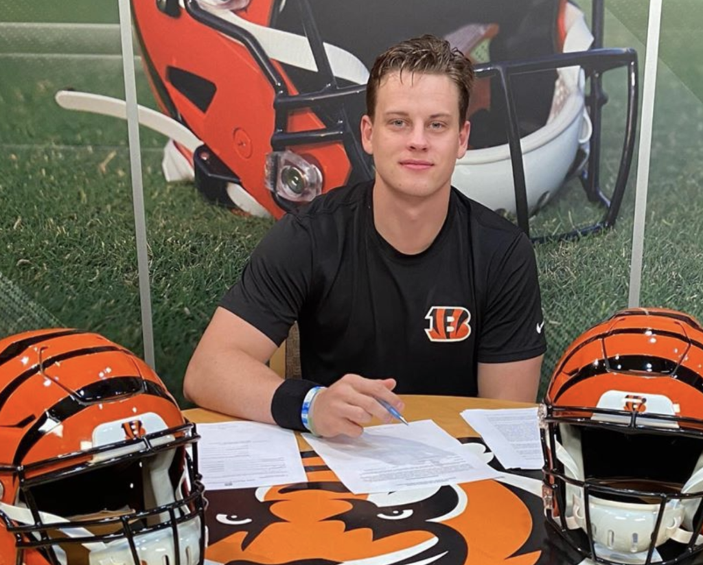 Joe Burrow Reportedly Agrees to 4-Year, $36.1M Rookie Contract – Cincinnati Bengals rookie quarterback, Joe Burrow, has reportedly agreed to a four-year contract worth $36.1 million, with the contract pending a physical that will occur later this week. Burrow will receive the entirety of his $23.9 million signing bonus within 15 days of executing the contract.