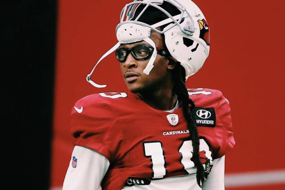 NFL Superstar Wide Receiver, DeAndre Hopkins, Negotiates His Own Contract Worth Nearly $100 Million – On Tuesday, superstar wide receiver, DeAndre Hopkins, negotiated and signed a two-year $54.5 million contract extension with the Arizona Cardinals.