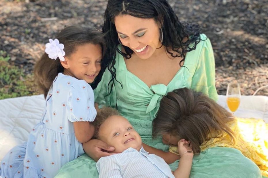 Steph and Ayesha Curry Talk About Homeschooling Her 8-Year-Old and 5-Year-Old Daughters at the Same Time