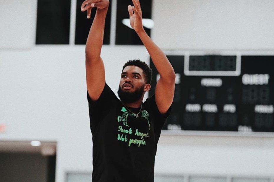 'The Toughest Year Of My Life': Karl-Anthony Towns Reflects On 2020, Losing Mom to COVID-19