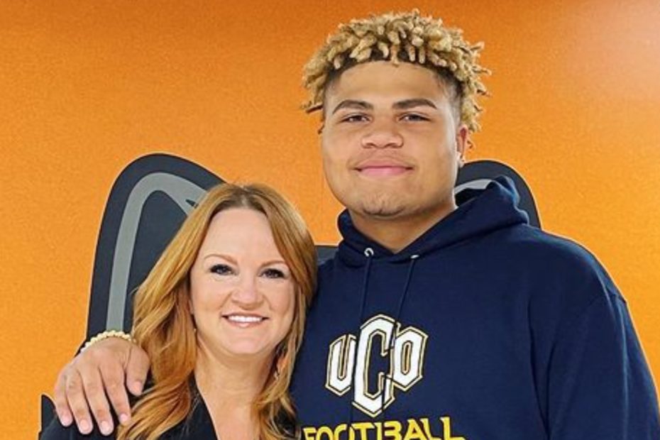 Ree Drummond's Foster Son, Jamar, 'Officially Signed To Play Football At The University Of Central Oklahoma'!
