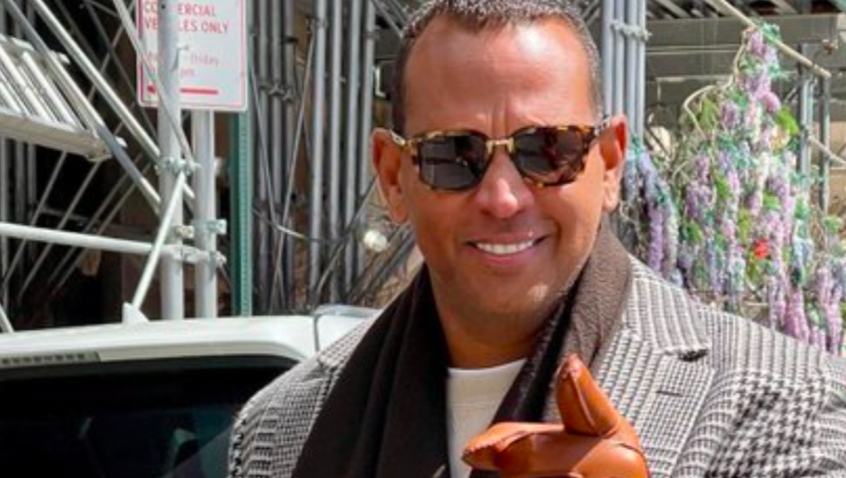 Alex Rodriguez And Former Walmart Executive Reportedly To Buy Minnesota Timberwolves And One Timberwolves Player Apparently Didn't Know Who Alex Rodriguez Was