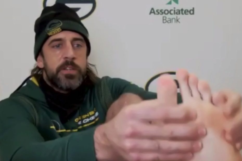 Aaron Rodgers Says His Toe Injury is NOT Related to COVID-19