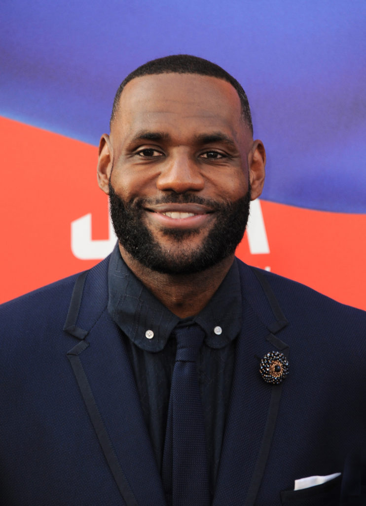 Kareem Abdul-Jabbar, 74, Issues Formal Apology to LeBron James – Kareem Abdul-Jabbar issued a formal apology to Los Angeles Lakers star LeBron James after openly criticizing the 37-year-old athlete’s social stances.