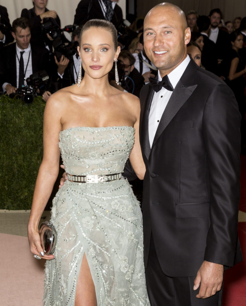 Derek Jeter Announces Exciting News: His 3rd Daughter Has Just Arrived – Derek Jeter, former professional baseball player and current co-owner of the Miami Marlins, has just announced that he and his wife Hannah Davis Jeter have welcomed their 3rd daughter.