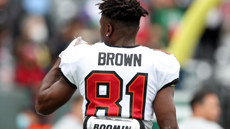 Antonio Brown Says Buccaneers Were in the Wrong, Not Him – We can’t go a week without Antonio Brown causing some sort of drama in the NFL and that cycle continued on Wednesday after he spoke with Nate Burleson.