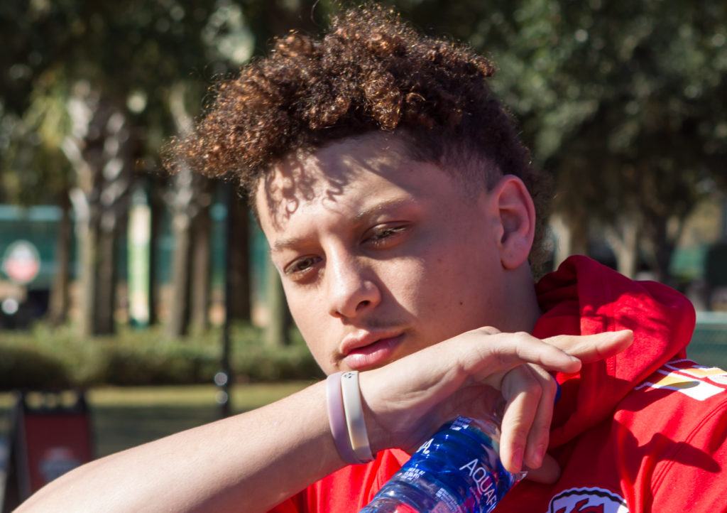 Super Bowl 2023 Champion Patrick Mahomes Has a CRAZY Tradition For Every Game... – According to his teammate, Kansas City Chiefs quarterback Patrick Mahomes has a very particular routine he follows before every NFL game.