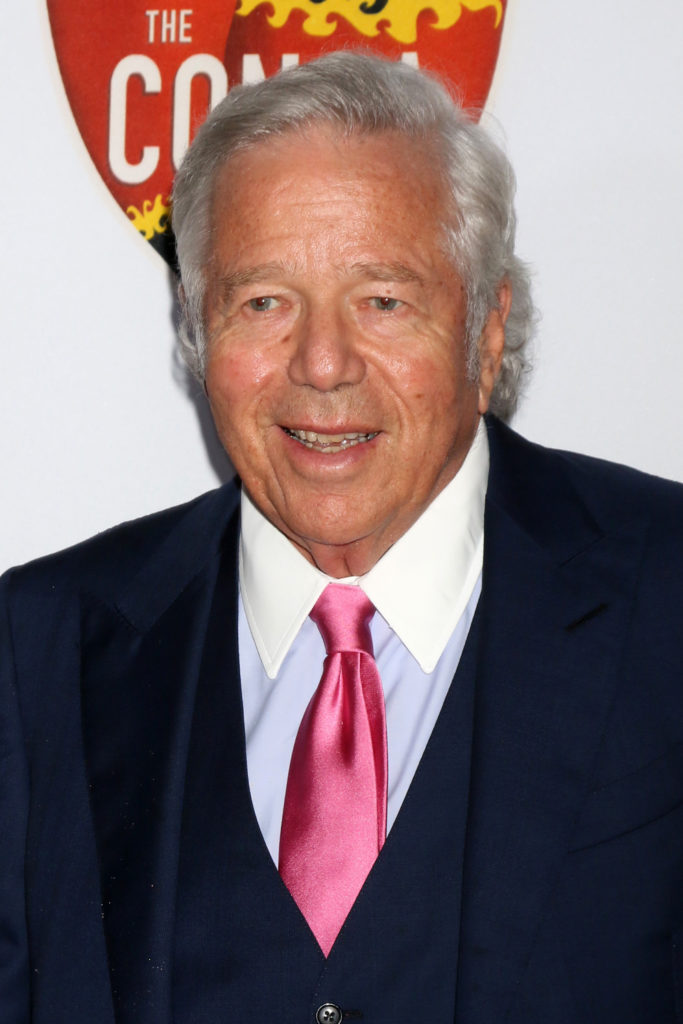 Patriots Owner Robert Kraft Has a Shocking 33 Year Age Difference With New Fiancée – New England Patriots owner Robert Kraft revealed that he will be getting married to 47-year-old Dr. Dana Blumberg. 