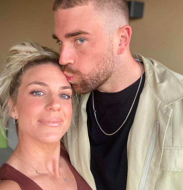 Julie and Zach Ertz Announce Exciting News: They Are Expecting Their 1st Child! – U.S. national women’s soccer star Julie Ertz and her NFL player husband are expecting their first child. 