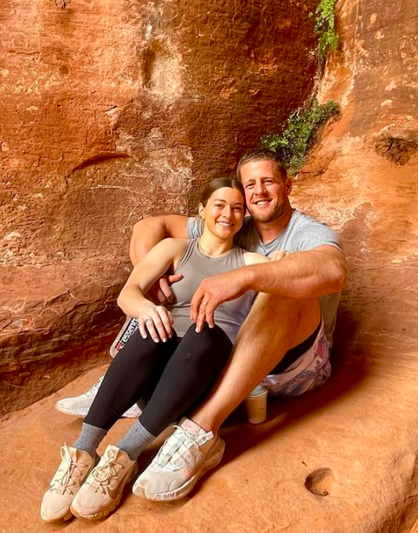 Adorable Athletic Power Couple JJ and Kealie Watt are Expecting Their 1st Child Together! – Arizona Cardinals defensive end JJ Watt recently announced that he and his professional soccer-playing wife Kealia are expecting their first child together. 