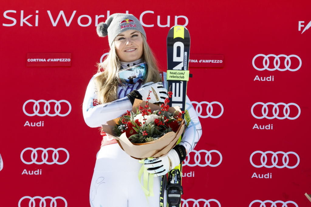 Olympic Hall of Fame Legend Lindsey Vonn, 37, Honors Her Mother in Emotional Speech – Lindsey Vonn was inducted into the Olympic Hall of Fame, she dedicated an emotional speech to her mother who lives with Lou Gehrig’s disease.