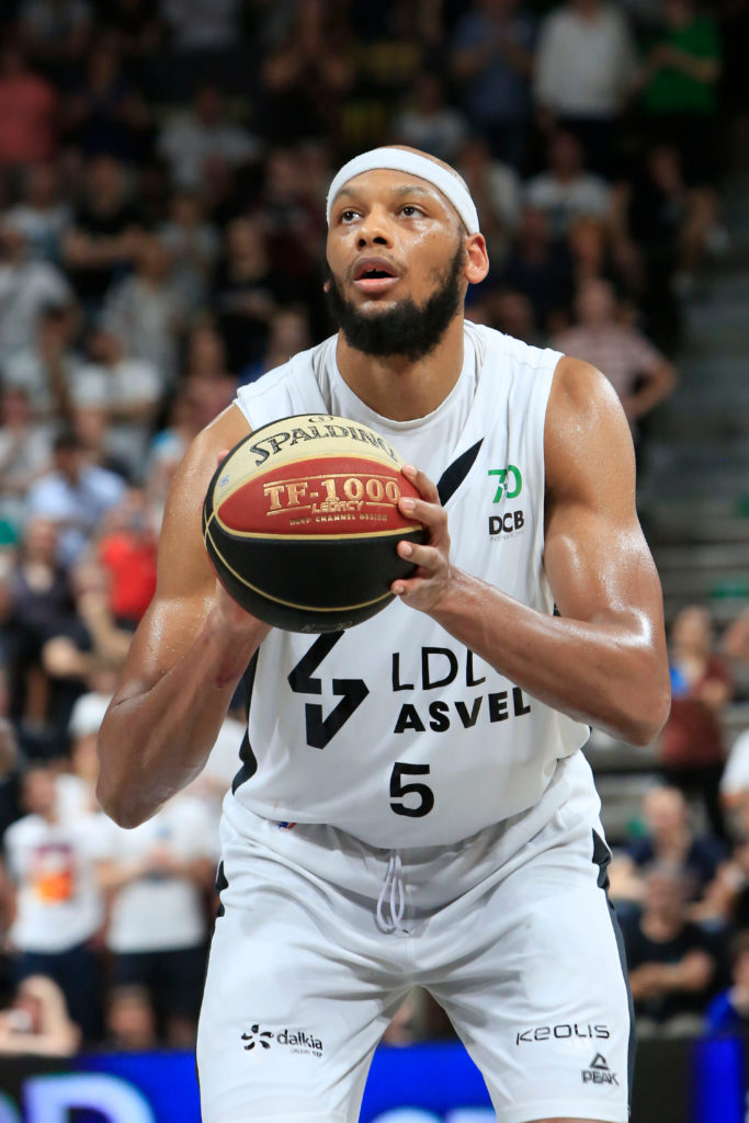 Former NBA Player Adreian Payne's Cause of Death Revealed: Shot to Death at 31 – Former NBA player Adreian Payne was fatally shot in Orange County on May 9th, 2022.