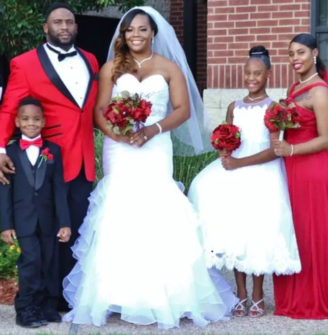 Family of Mike Hickmon, 43, Speaks Out After He Was Shot to Death – Mike Hickmon, a youth football coach based in Texas, was allegedly shot to death by an opposing coach during a game. His family has recently opened up about the emotional toll his death has taken.