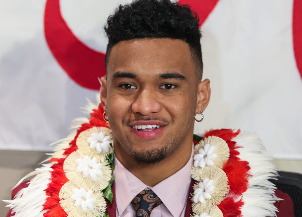 Dolphins QB Tua Tagovailoa Coming Back For 2023 Season Following Intense Injury – Although many have questioned whether or not Miami Dolphins quarterback Tua Tagovailoa will return to the field after his concussion, his parents are confident he will return next to the NFL next fall.