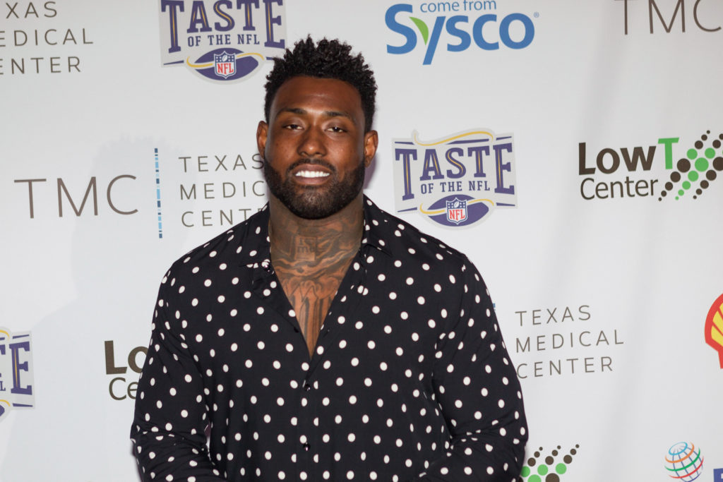 Former Titan Delanie Walker, 38, is Sadly Retiring From the NFL – After 14 memorable seasons, Tennessee Titans tight end Delanie Walker officially announced his retirement from the National Football League.