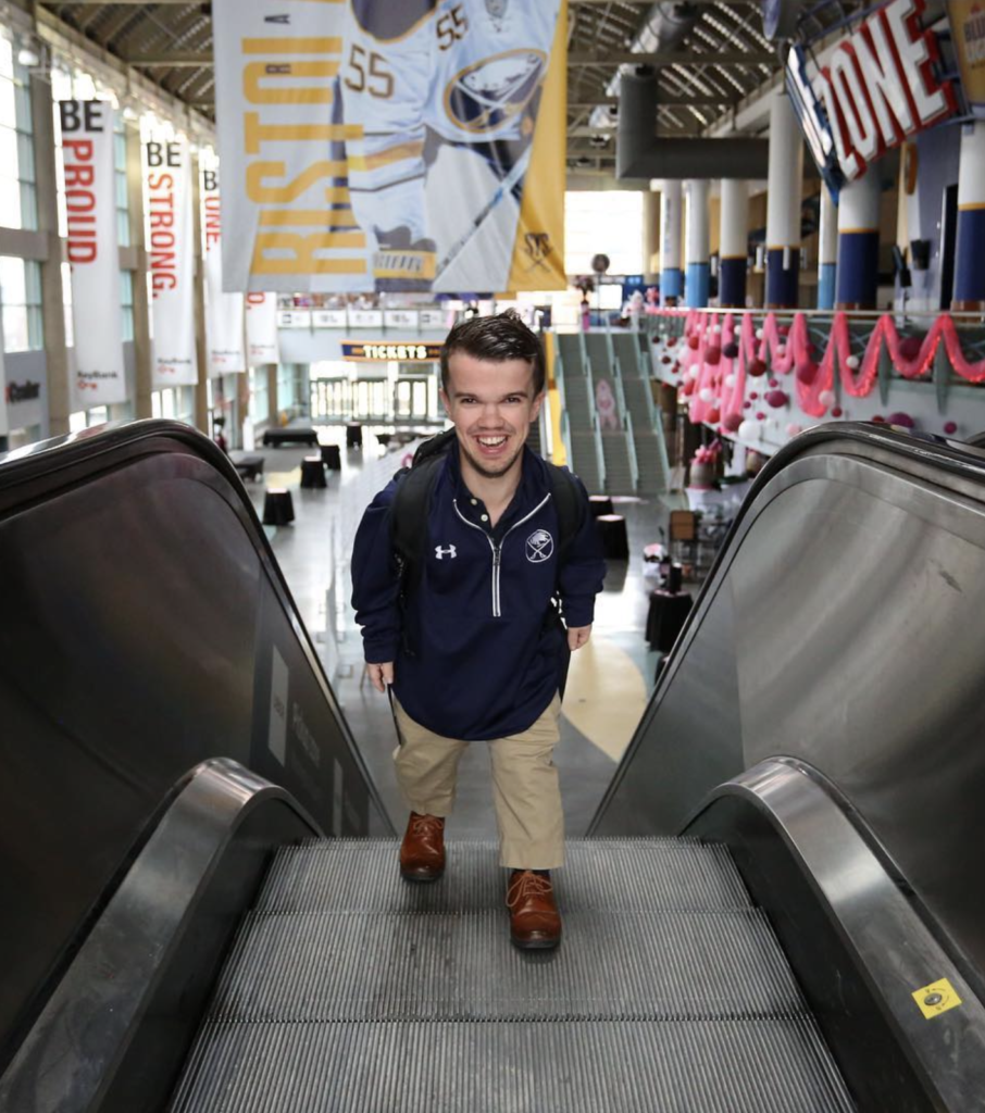 Mat Myers, 31, and His Inspiring Journey to the NHL – Mat Myers, video coordinator for the Boston Bruins, has never let his dwarfism stop him from reaching the top.