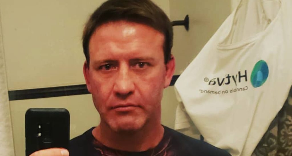 Former UFC Fighter Stephan Bonnar Dead at Age 45 – Last Thursday, mixed martial artist Hall of Famer Stephan Bonnar was found dead at age 45 from "presumed heart complications while at work," according to UFC.