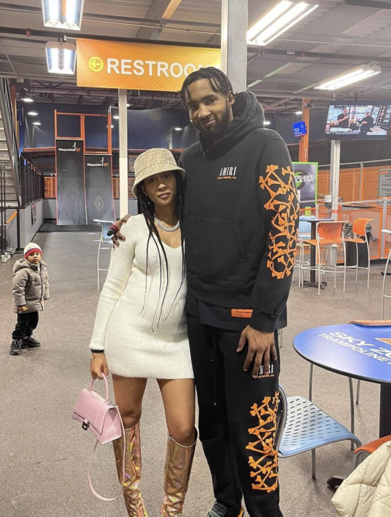 Derrick Jones Jr., 25, Conducts Beautiful Engagement in Paris – Derrick Jones Jr. of the Chicago Bulls popped the big question to his longtime girlfriend, Shakara, at a private team event in Paris, France.