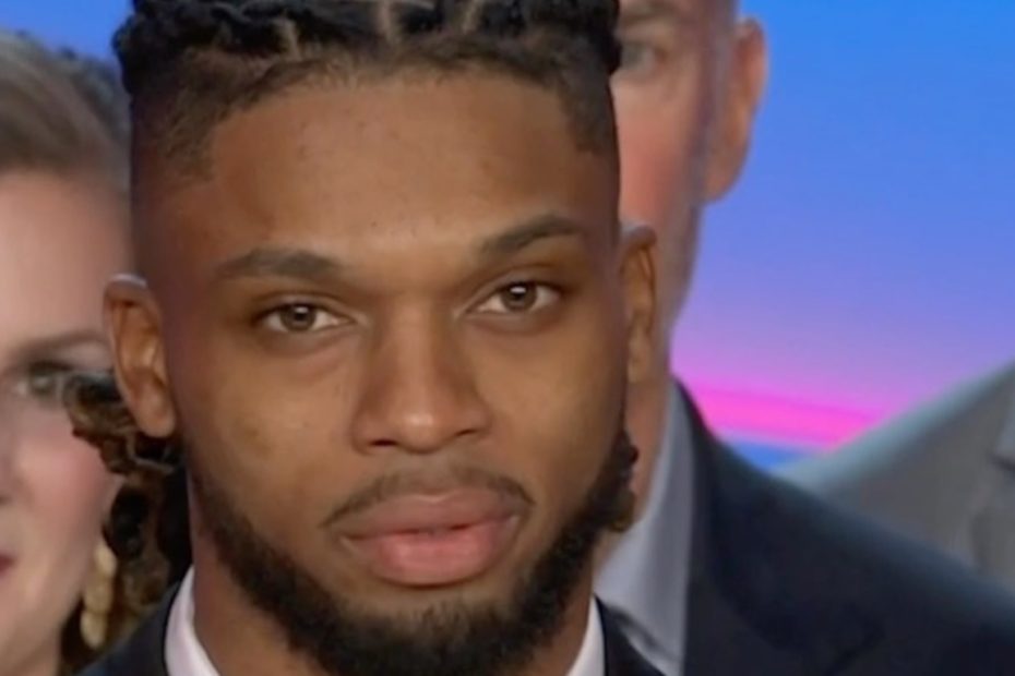 Damar Hamlin, 24, Delivers Beautiful Speech During NFL Honors Following Cardiac Arrest – When Buffalo Bills safety Damar Hamlin appeared on the NFL Honors stage on Thursday night, he shared his gratitude for the medical staff that helped save his life after going into cardiac arrest.