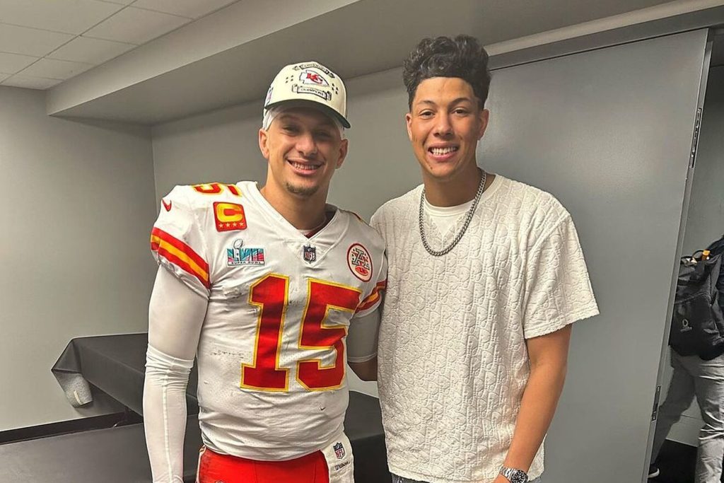 Patrick Mahomes' 22-Year-Old Brother Jackson Under Investigation For Getting Aggressive With a Restaurant Owner – An investigation into Patrick Mahomes' younger brother Jackson is being launched after the 22-year-old allegedly "forcibly kissed" a restaurant owner and shoved one of the waiters.