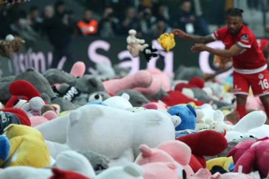 Turkish Soccer Match Honors Child Victims of the Deadly 7.8 Magnitude Earthquake