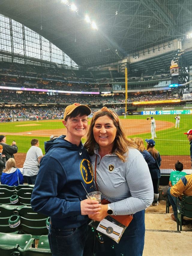 Erin and Cassie Murphy Will Bring Newborn Baby to Milwaukee Brewers Opening Day After the Team Changed Their Lives – When Erin and Cassie Murphy attended a Milwaukee Brewers game last April, the last thing they expected was for their lives to permanently change.