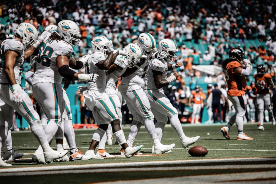 Miami Dolphins Become the 20th Team in NFL History to Score At Least 62 Points in a Game With 70-20 Win Over Broncos – Who Are the Others?