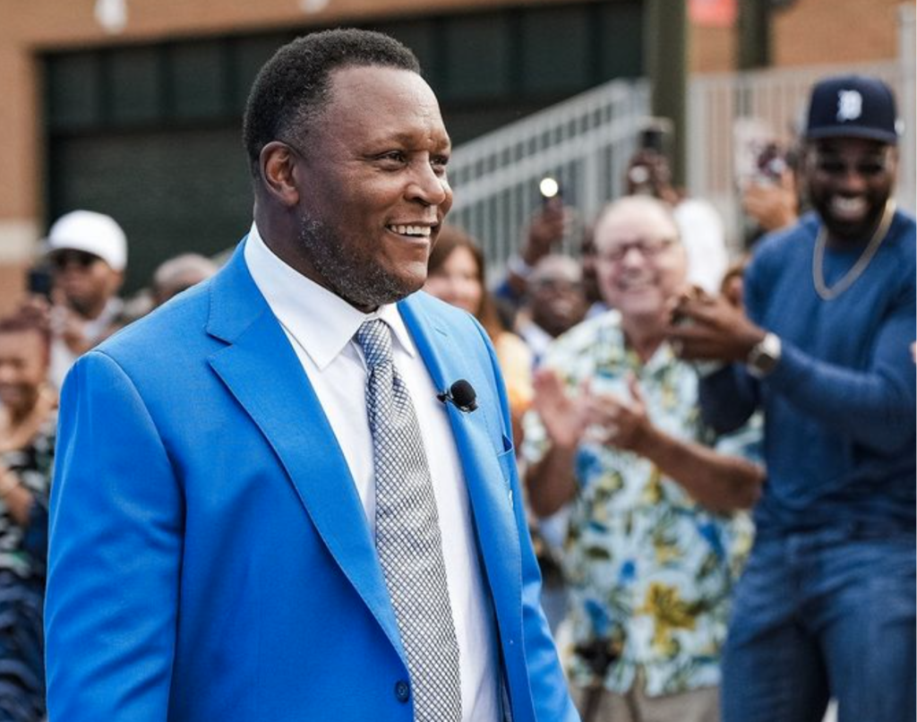 Detroit Lions Unveil New Statue for Barry Sanders Outside of Ford Field -- Here Are 15 Other NFL Players With a Statue Outside of a Stadium